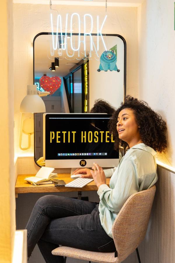 Petit Hostel Palacio Real Madrid Esterno foto